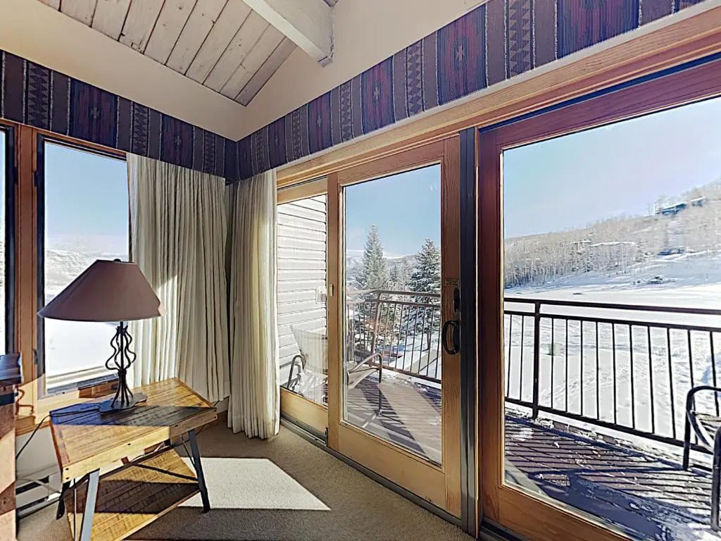 Timberline Condominium Studio Deluxe Unit 318
