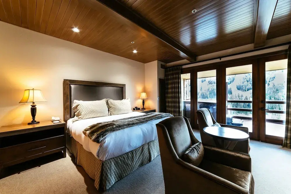 Luxury One Bedroom