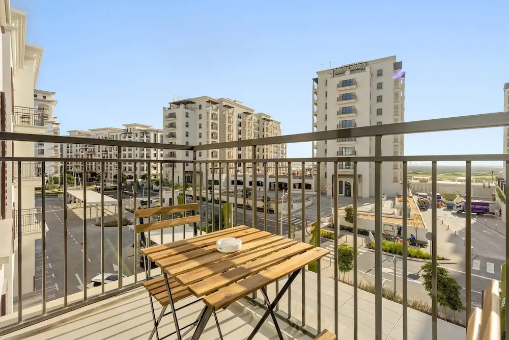 Silkhaus Premier 1BR Yas Golf Collection