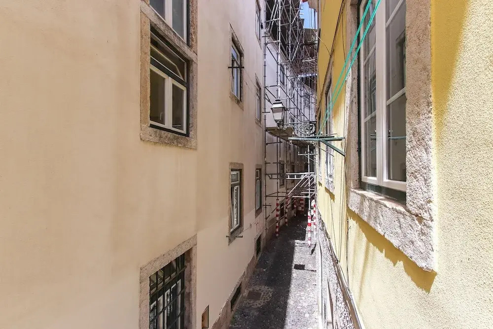 Downtown Charming II by Homing