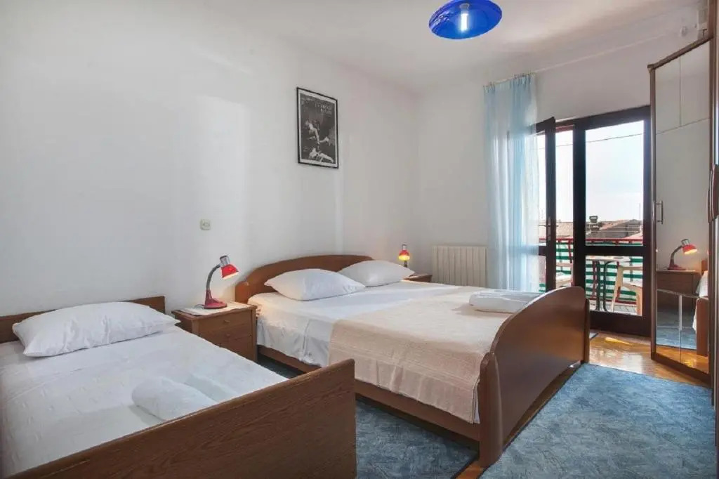 Apartments Nataša - 100m from sea