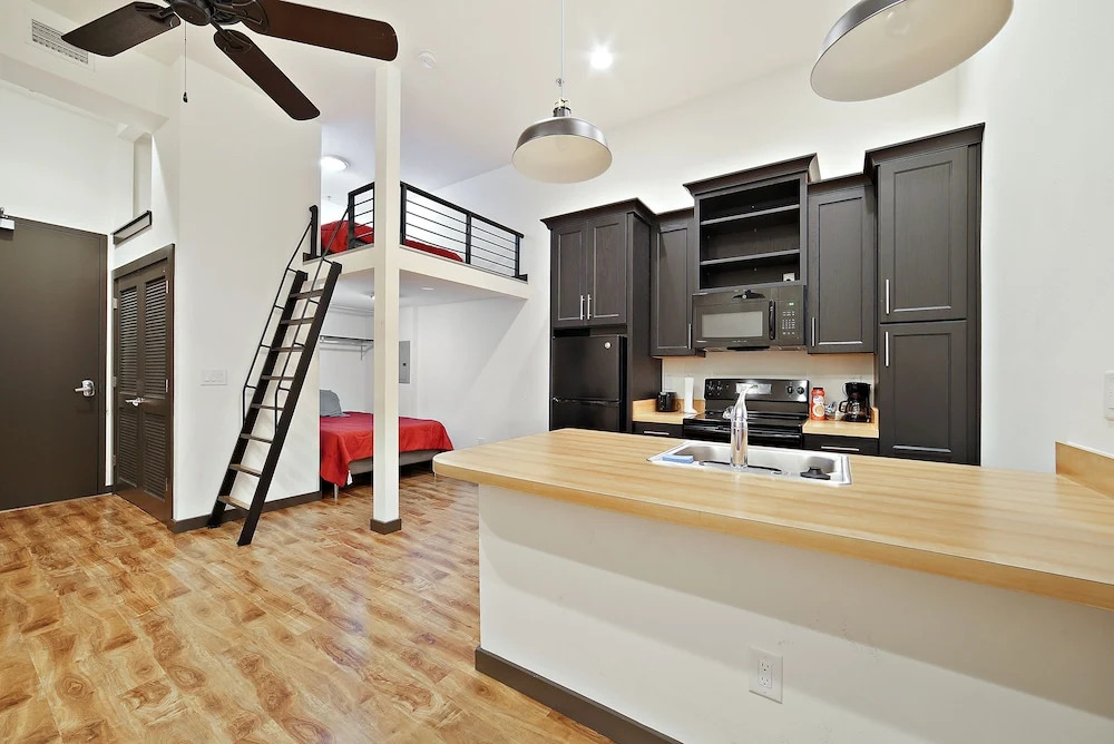 Old West Lofts Down Town Tampa
