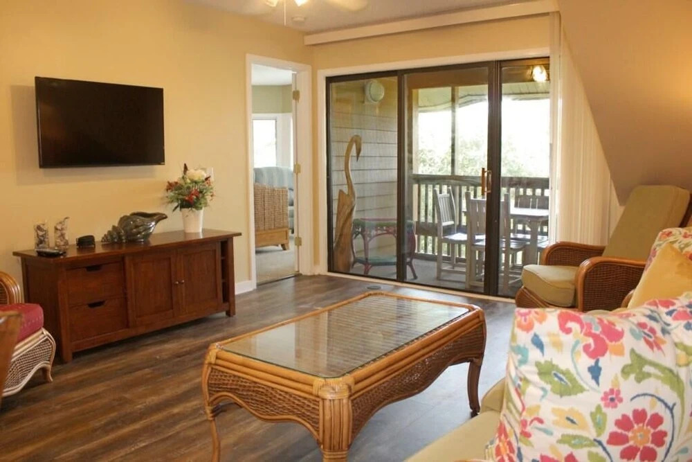 Professionally Cleaned & Sanitized / Near Beach!