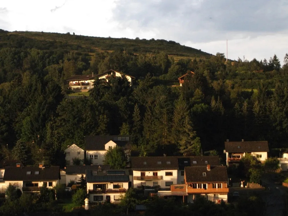 Einladende Ferienwohnung in Muellenborn Eifel