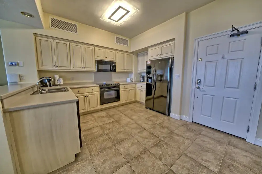 Luxurious Tropical Condo with Breathtaking Gulf View - Unit 2006 by RedAwning