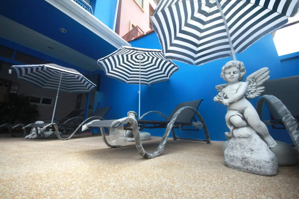 Noble House Patong