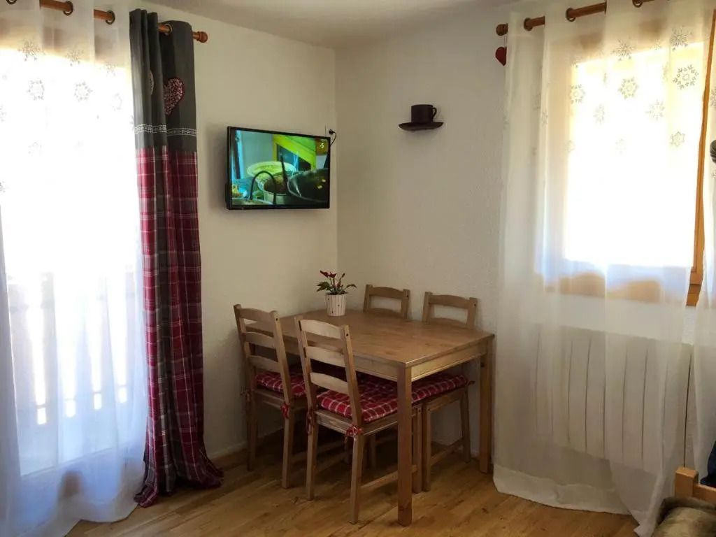 Appartement Studio Fondue chocolat 100m des pistes Wifi