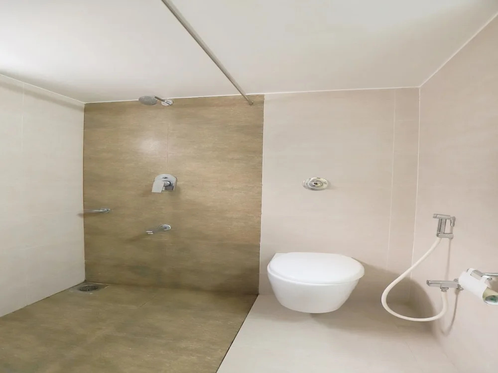 OYO 9351 Hotel RVG