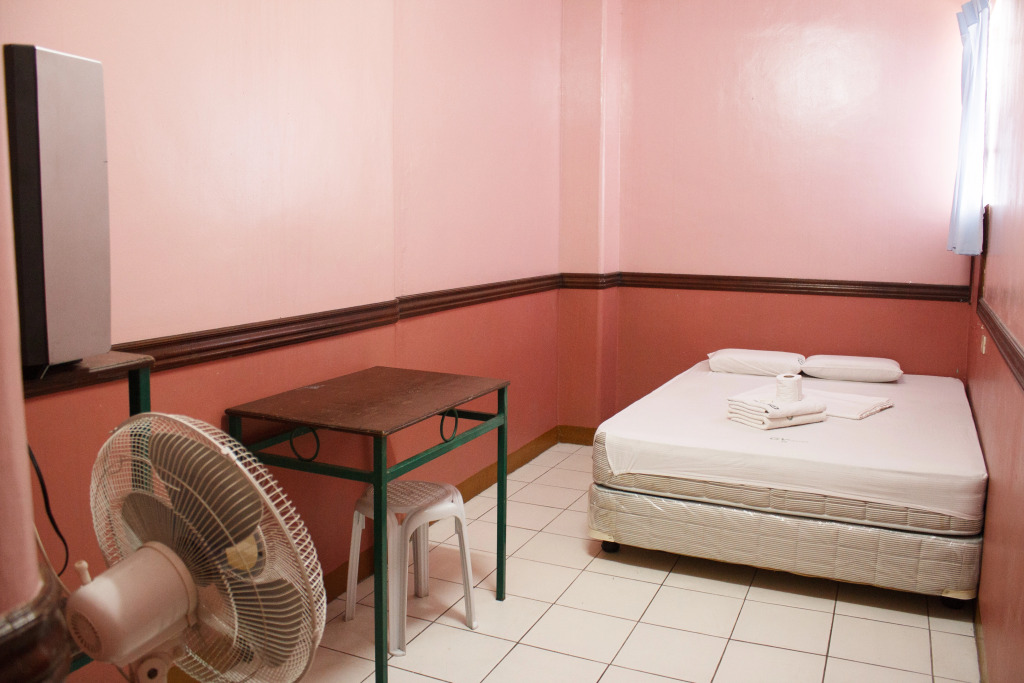 GV Hotel - Baybay
