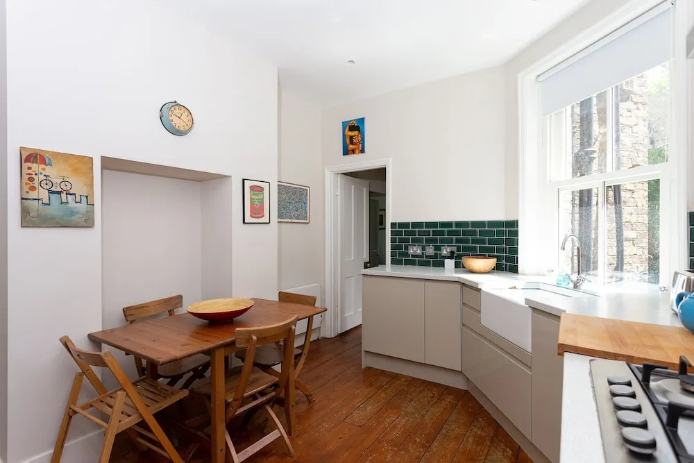 Two Bedroom House With Garden In Maida Vale