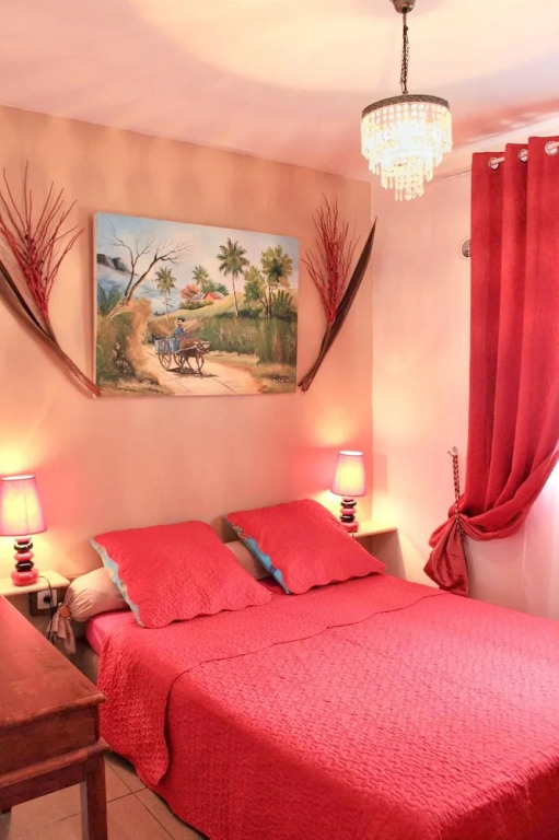 House With one Bedroom in Saint-louis, With Pool Access, Enclosed Gard