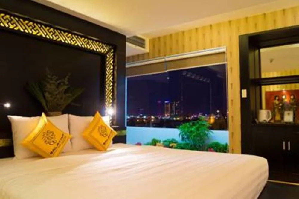 Heaven Hotel