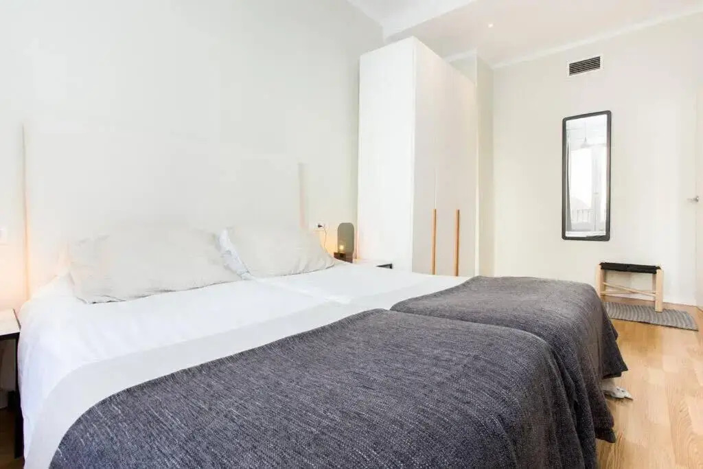 Bright and modern 3bedroom in Las Ramblas 3 1B