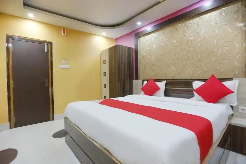 Soms Empire by OYO Rooms