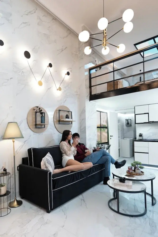 Koukaki Golden Lofts