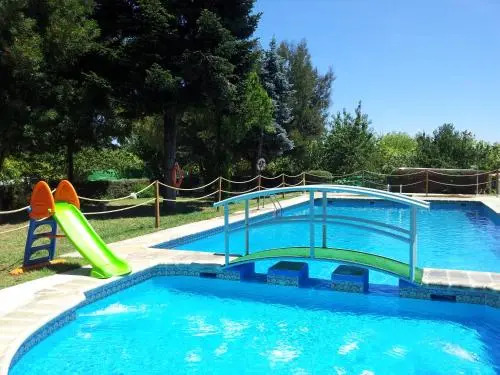 CAMPING-BUNGALOWS-CABAÑAS LA VERA