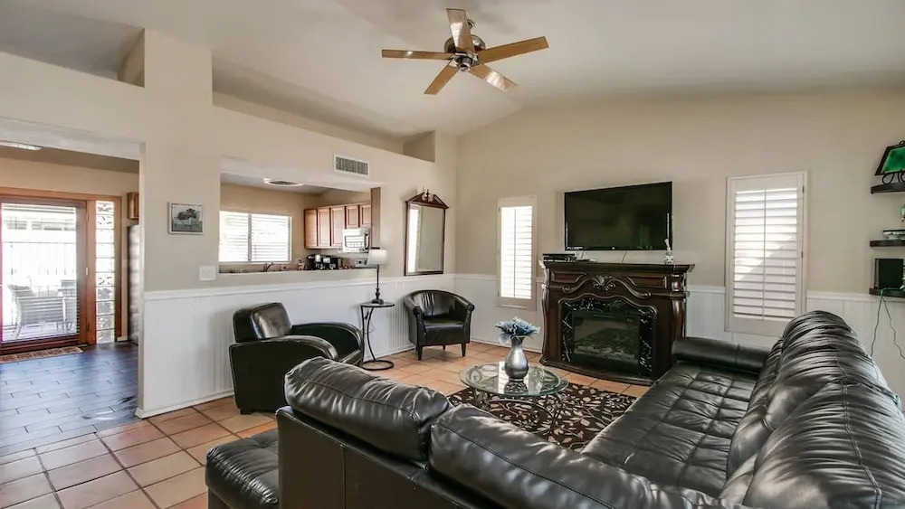 Scottsdale Kierland 3 Bdrm With Sparkling Pool!