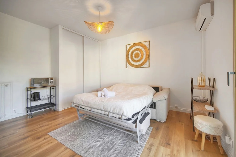 Lumineux Studio Avec Loggia A0b203