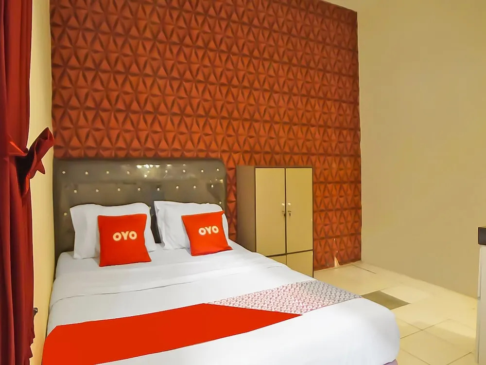 Hotel O N Guesthouse