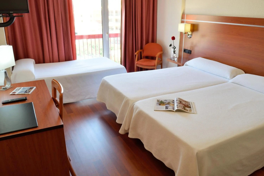Hotel Mari Carmen
