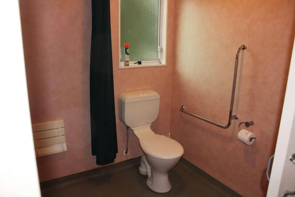 Acorn Estate Motel