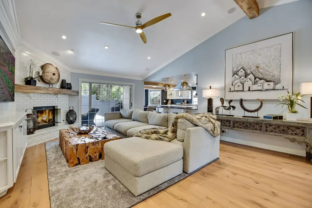 13 - Alpine Luxury Retreat 5 Bedroom Home by Redawning