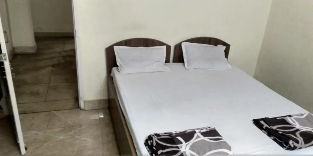 Adarsh lodge
