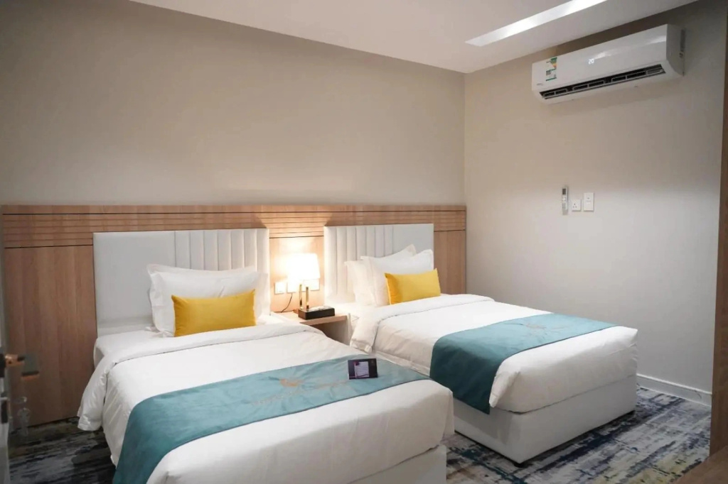 Leopard Hotel