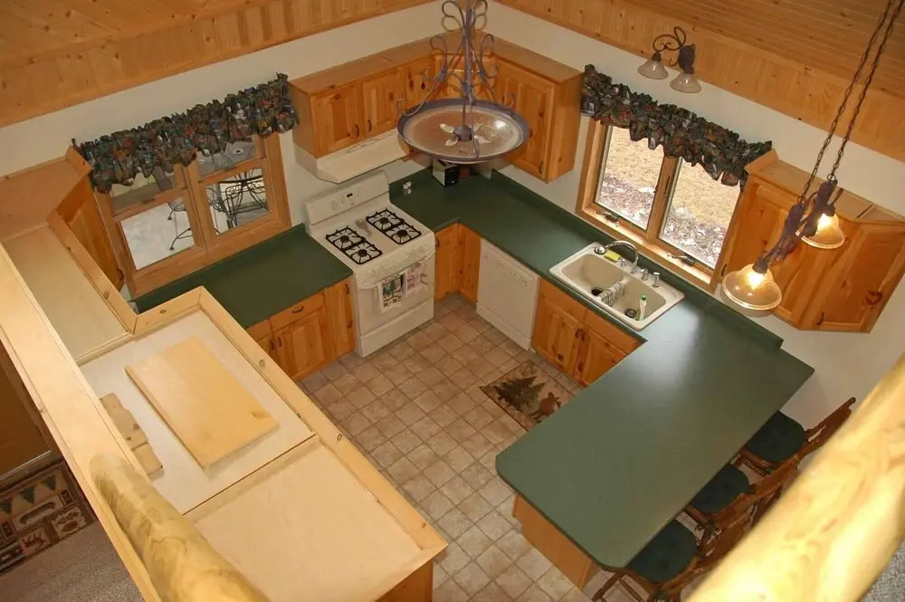 Taylor Lake Point 3 Bedrooms 3 Bathrooms Condo