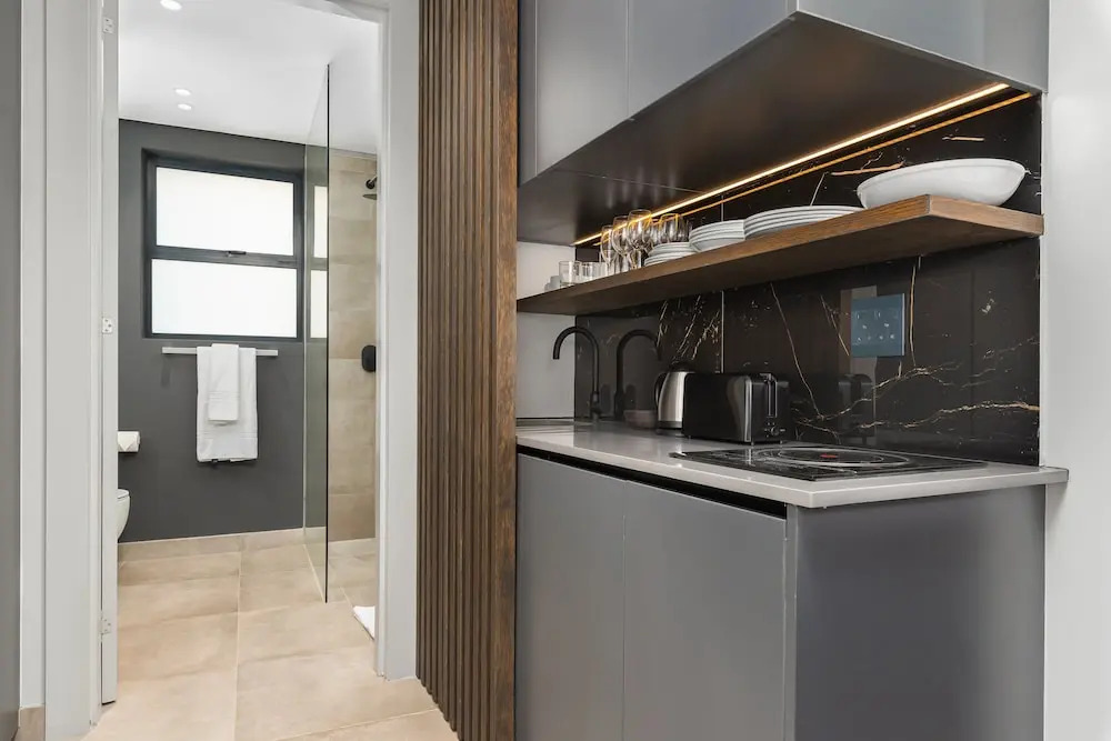 One Calais Luxury Apartments