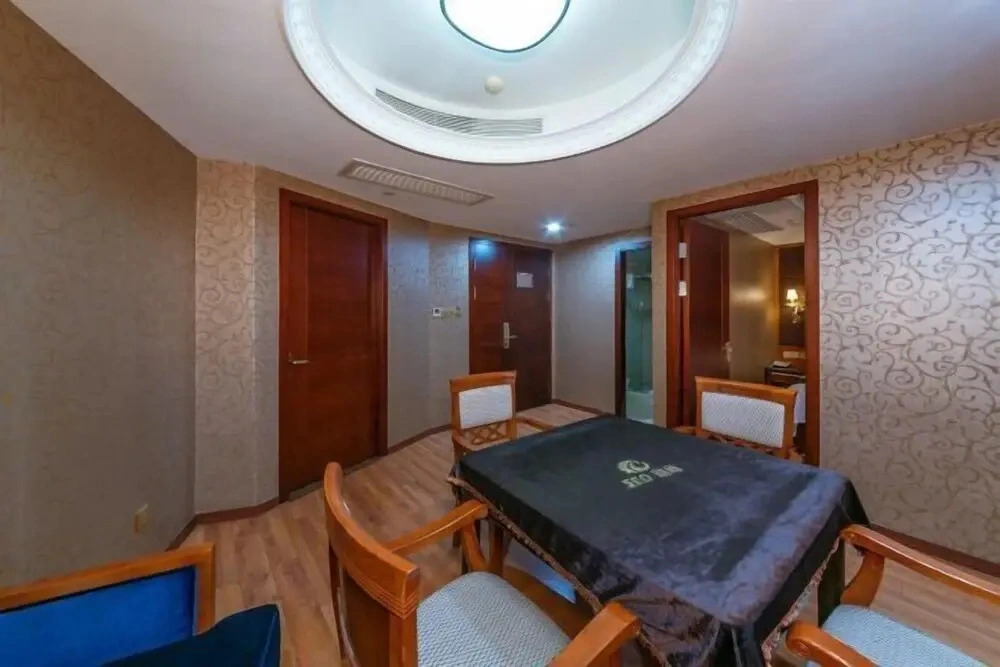 Shengfeng Business Hotel