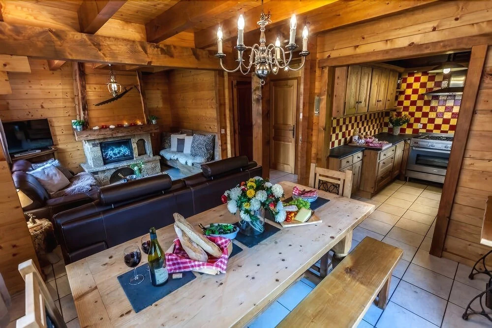 The Red Yeti Lodge