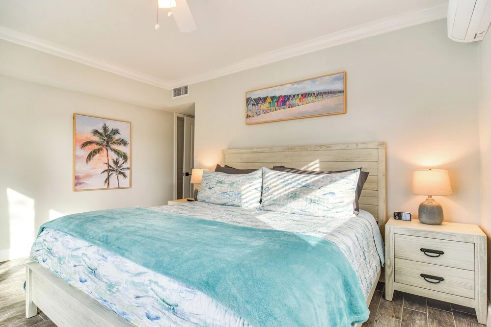 Pool, Swim Dock, Golf Cart! Ultimate Beach Retreat