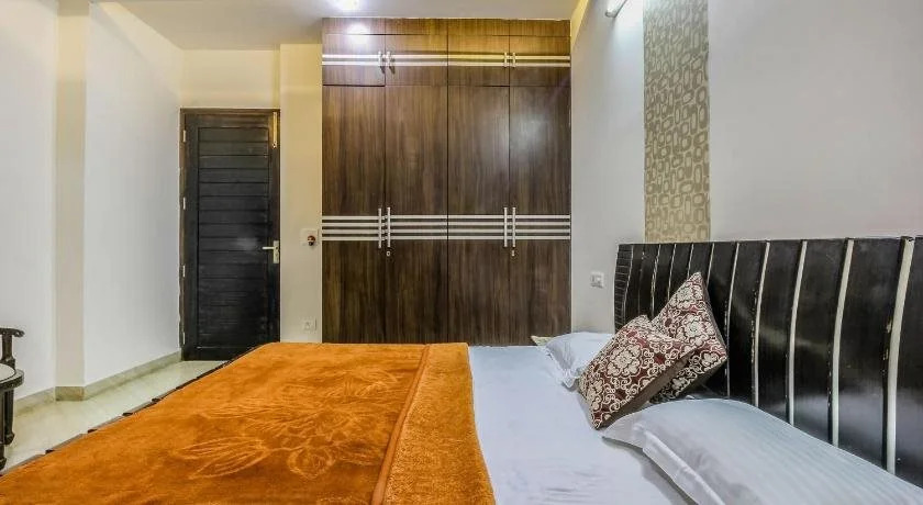 Stay Royal Bed & Breakfast