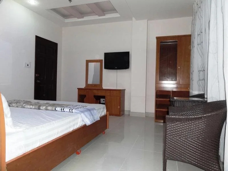 Gold Lion Hotel