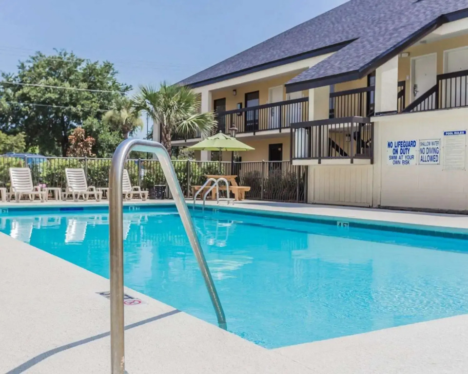 Quality Inn Mt Pleasant - Charleston