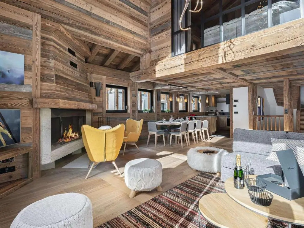 Chalet dException avec Piscine, Hammam et Ascenseur à Val dIsère, Proche des Pistes - FR-1-567-38