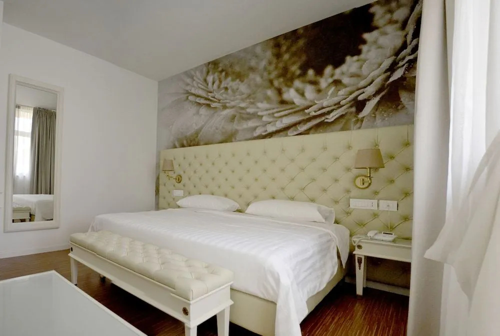 Hotel Rosa Purpurea