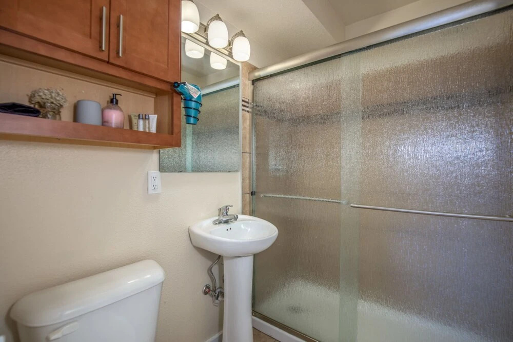 Cozy DT Apts with Full Kitchen by Zencity