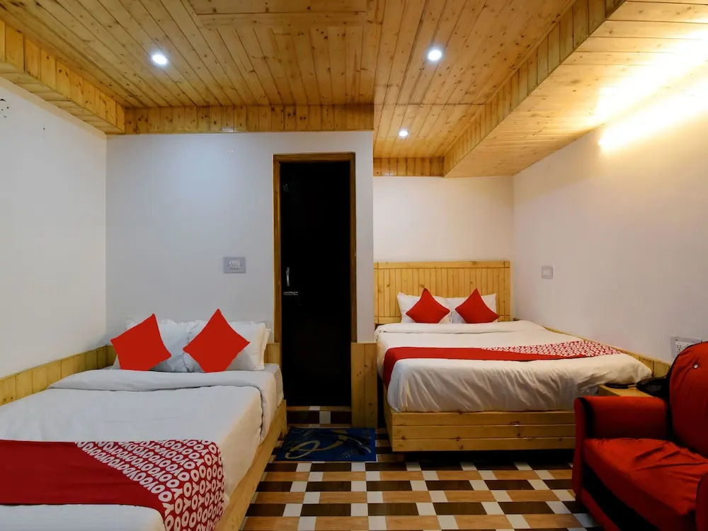 Rajinder Regency By OYO Rooms