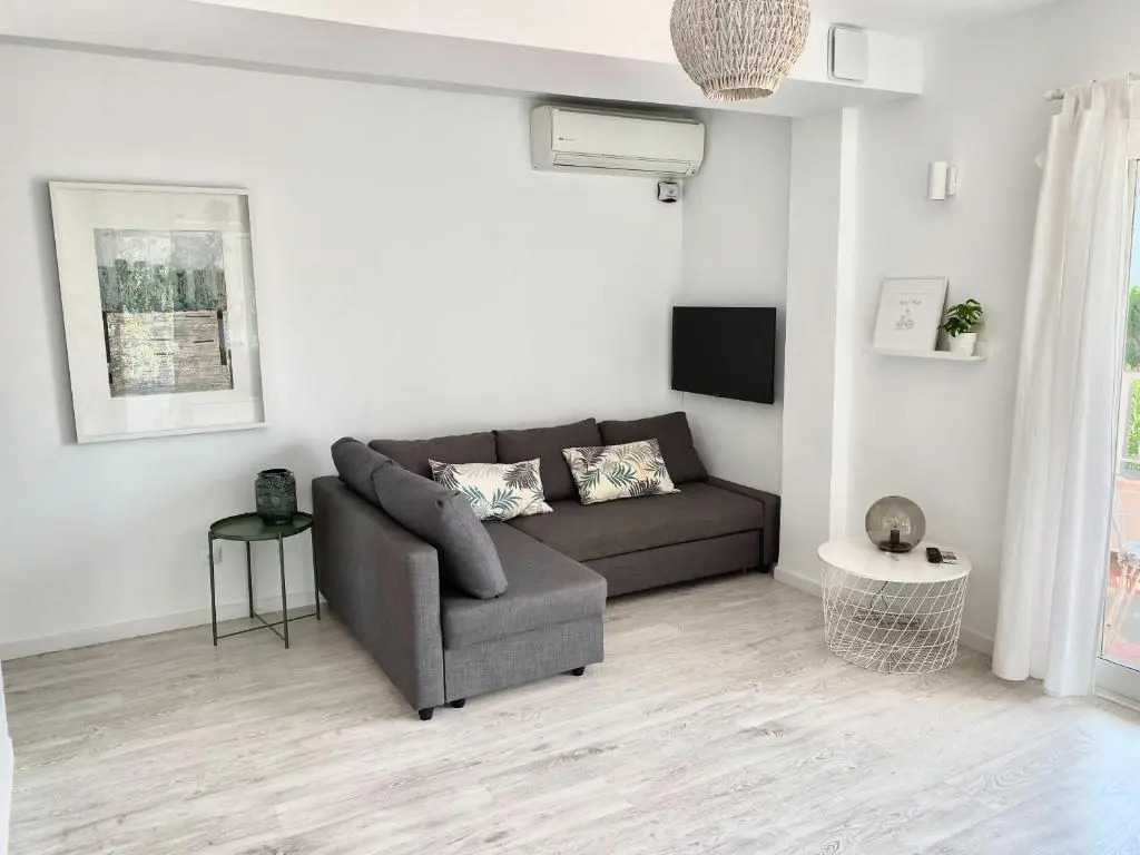 Sunny Studio apartment near to the beach RDR205