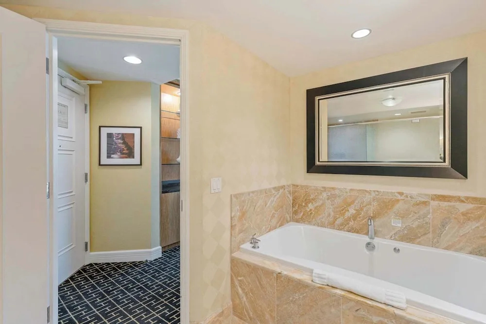 Vegas Luxury Trump Tower Studio 2615