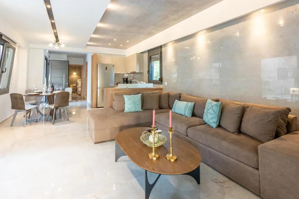 3 DOORS VILLAS