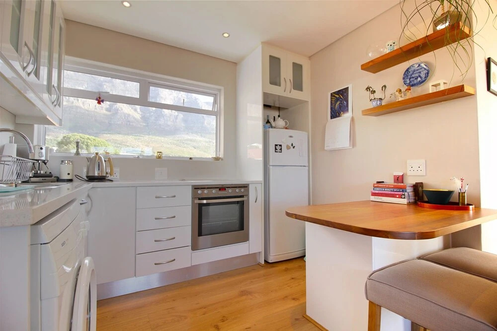 Colli Court 7