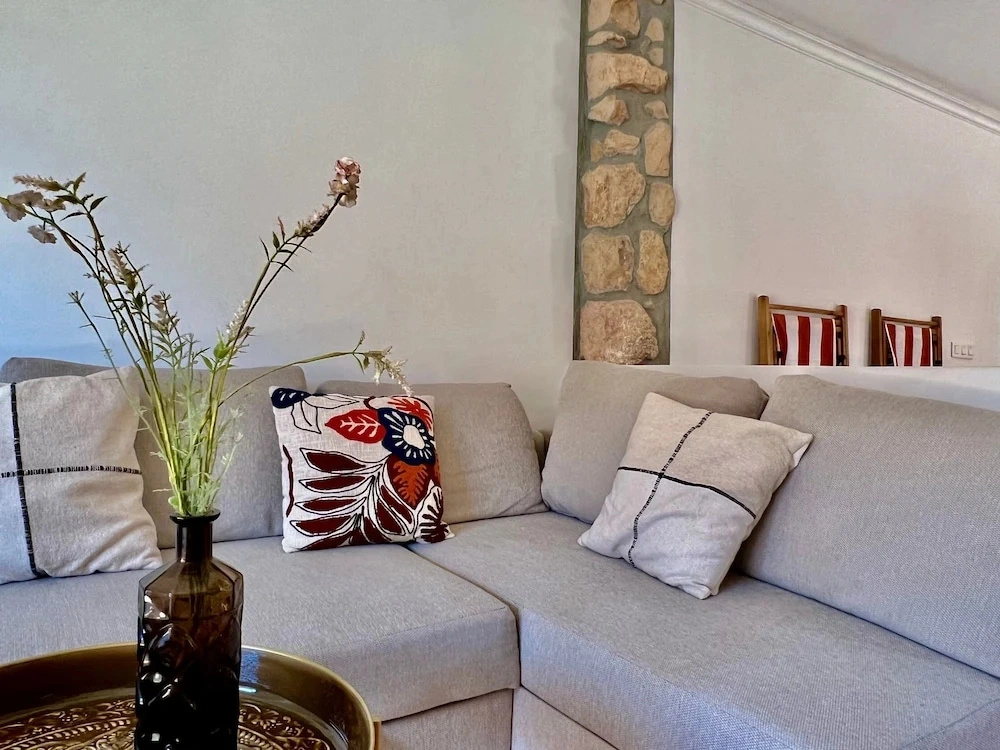 Renovated house in the center of Beausoleil