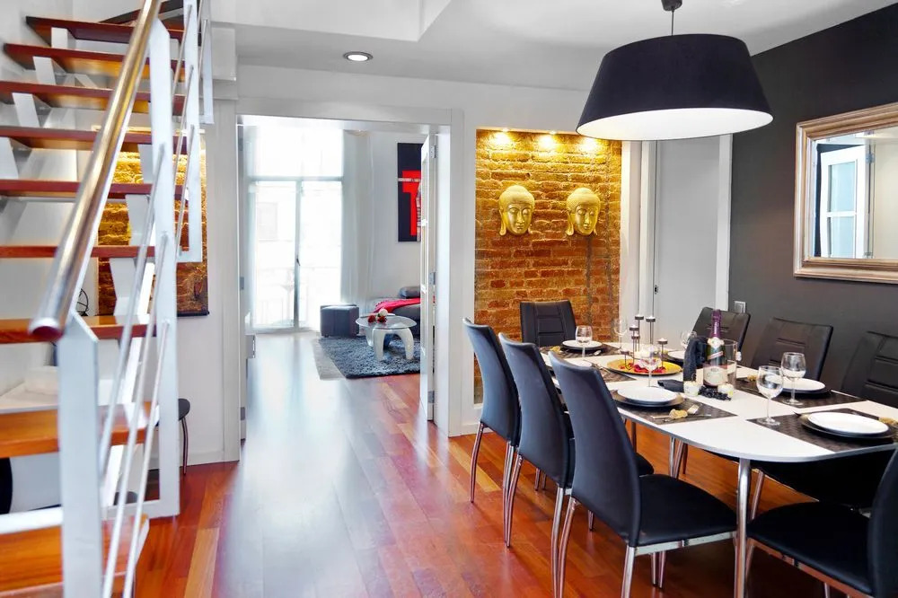 Victoria City Center 1 Downtown Luxury Duplex