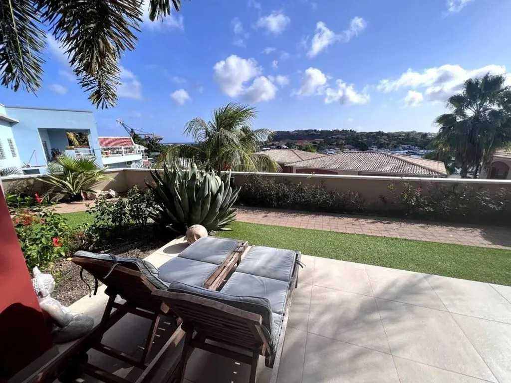 Appartement La Maya met Zwembad Strand Jan Thiel