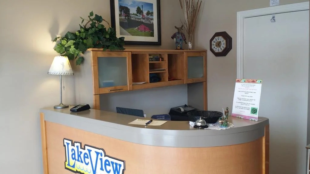 Lakeview Inn