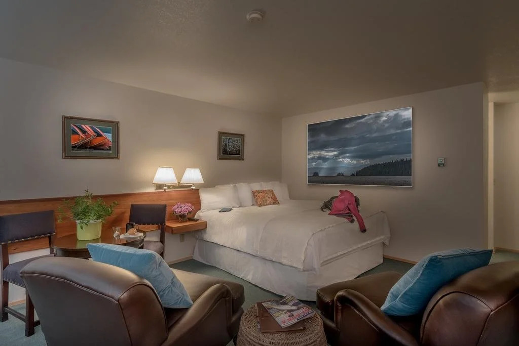 Salmon Falls Resort