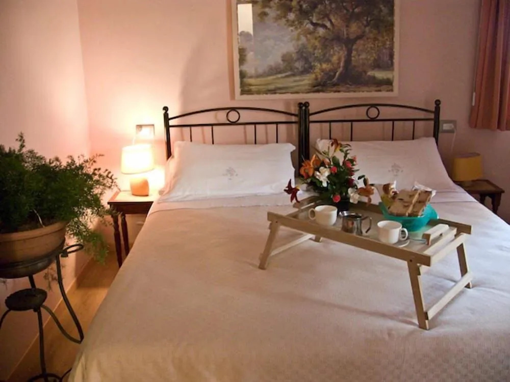 Appartamenti Vacanze e Camere Roccetta Fiorita